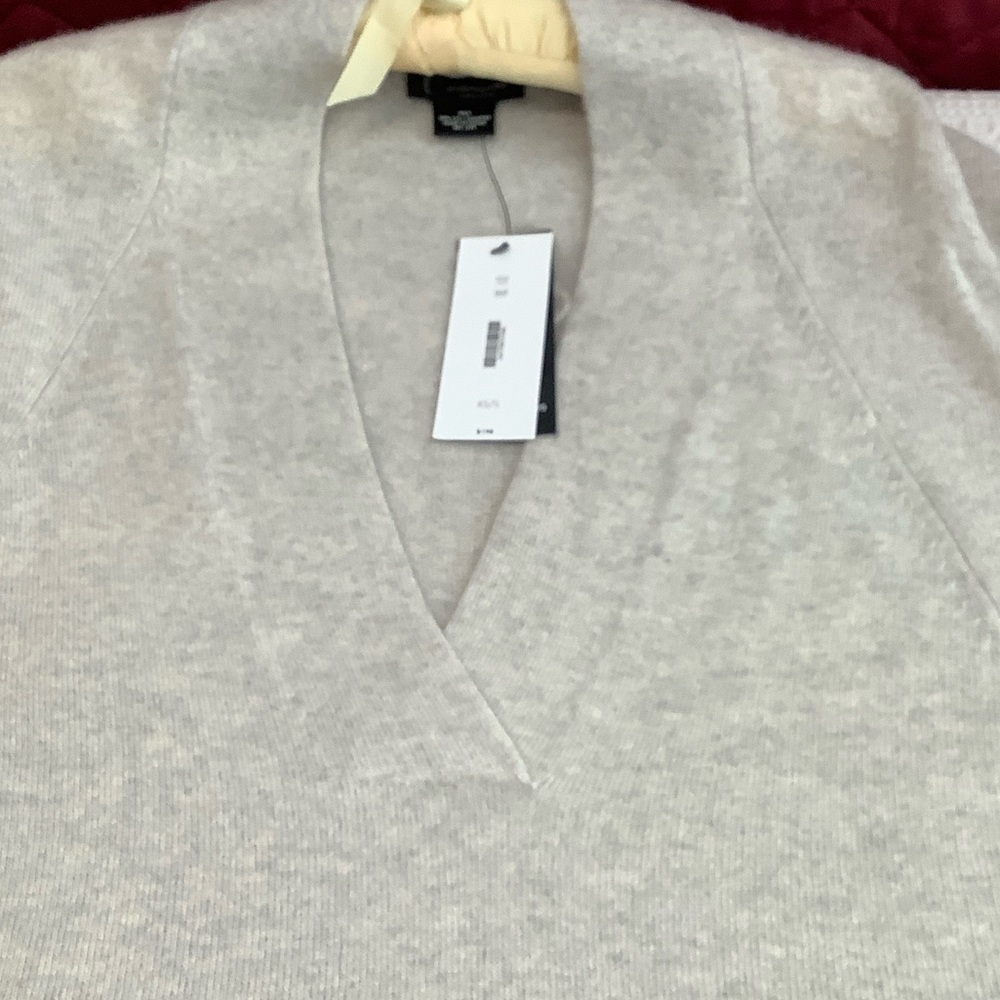 Bloomingdale's Gray V-Neck Tunic - Picture 7 of 8